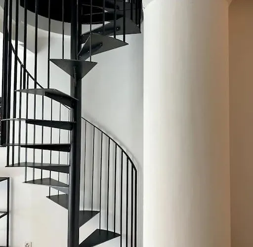 아파트 Loft Industriel En Duplex - The Urban Garage